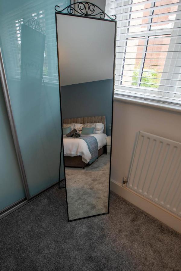 The Chaucer - Modern 3 Bed Home With Parking Close To City Centre Кентърбъри Екстериор снимка