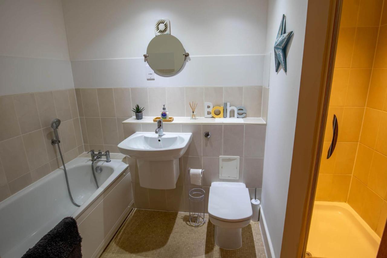 The Chaucer - Modern 3 Bed Home With Parking Close To City Centre Кентърбъри Екстериор снимка