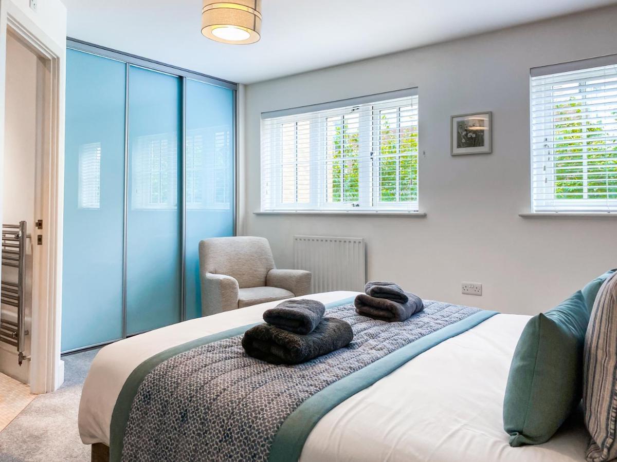 The Chaucer - Modern 3 Bed Home With Parking Close To City Centre Кентърбъри Екстериор снимка