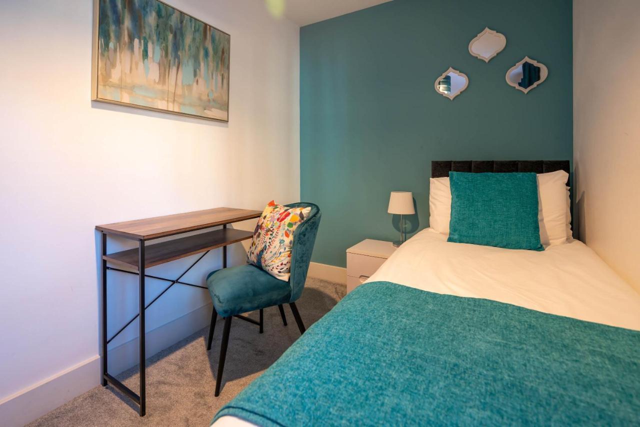 The Chaucer - Modern 3 Bed Home With Parking Close To City Centre Кентърбъри Екстериор снимка