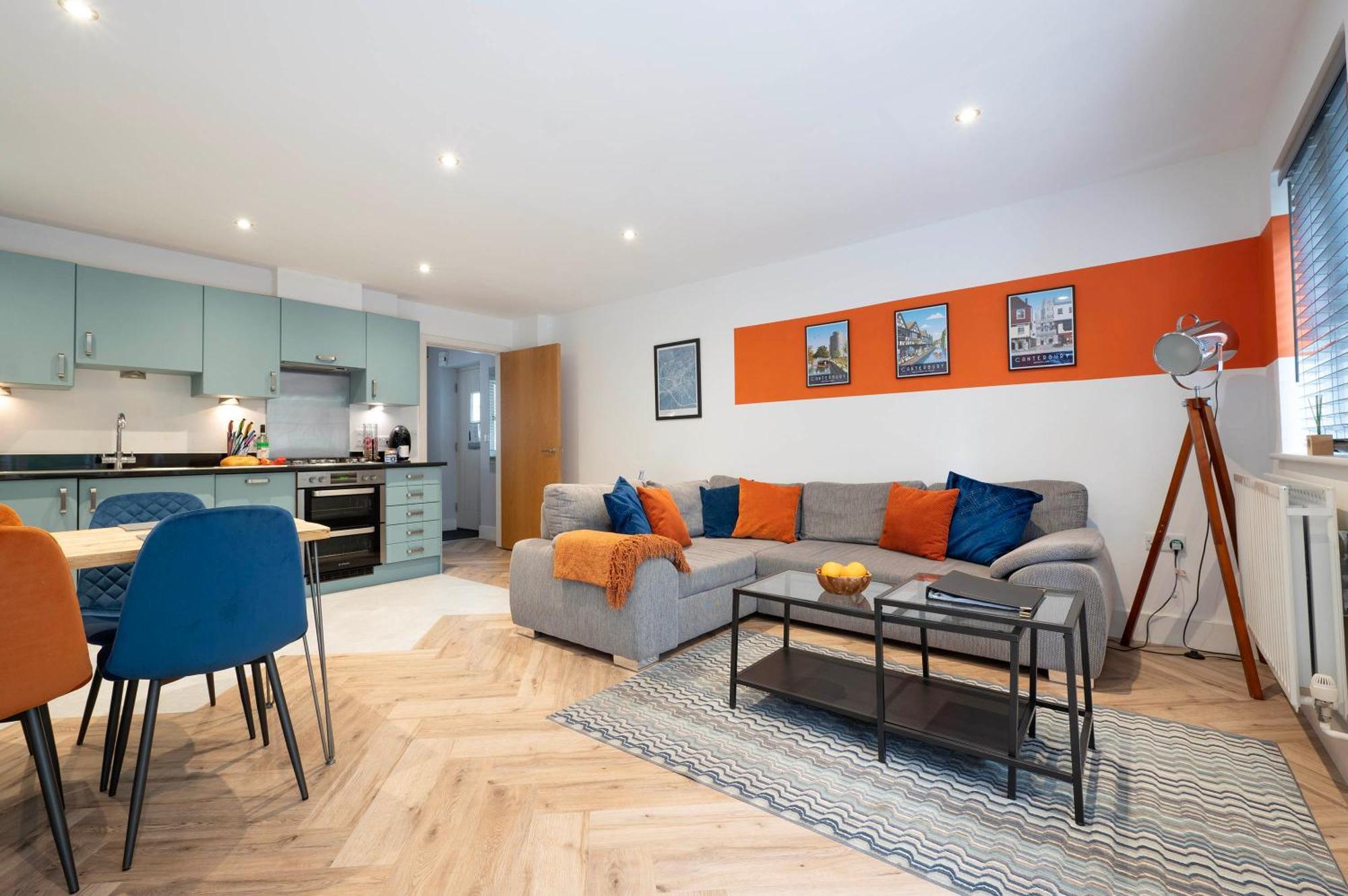 The Chaucer - Modern 3 Bed Home With Parking Close To City Centre Кентърбъри Екстериор снимка